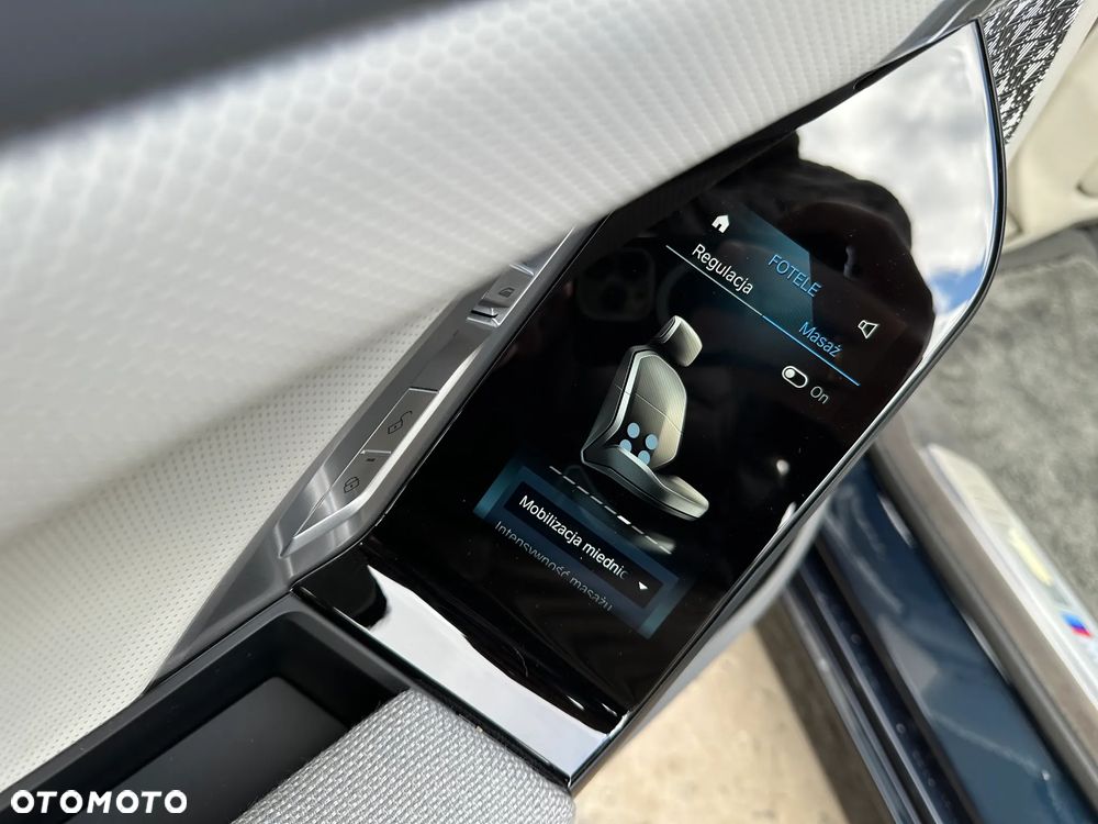 BMW i7 105.7kWh M70 xDrive - 22