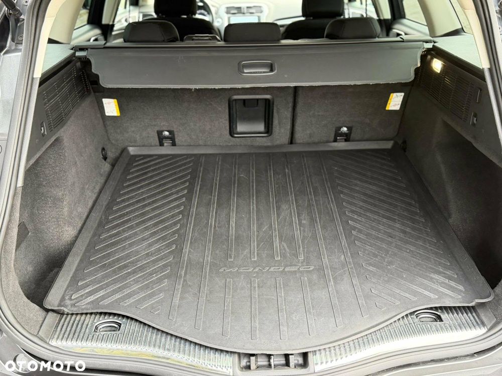 Ford Mondeo 2.0 EcoBlue Titanium - 20