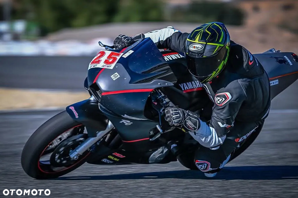 Yamaha R6 - 2