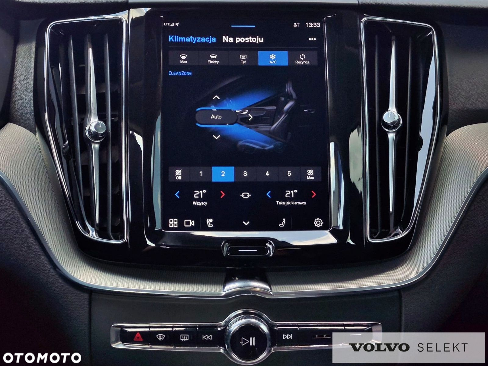 Volvo XC 60 - 26