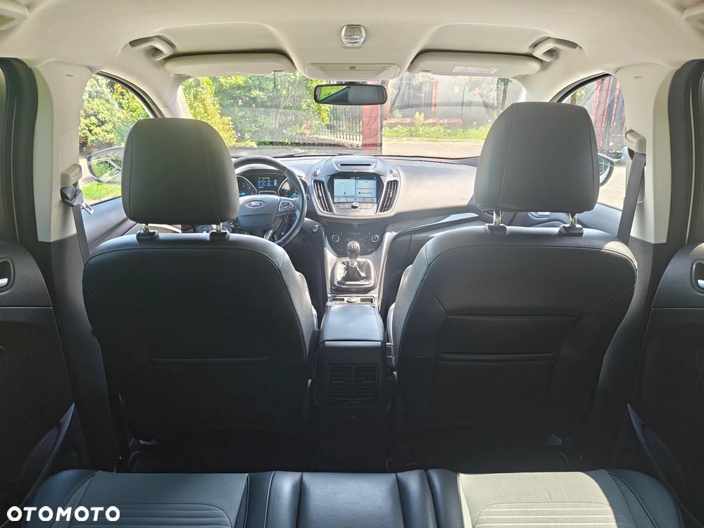 Ford Kuga 2.0 TDCi 4x2 Titanium - 18