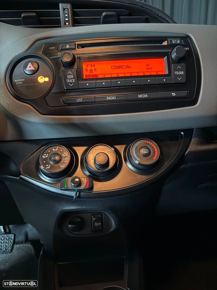 Toyota Yaris 1.4 D-4D ACtive+AC - 14