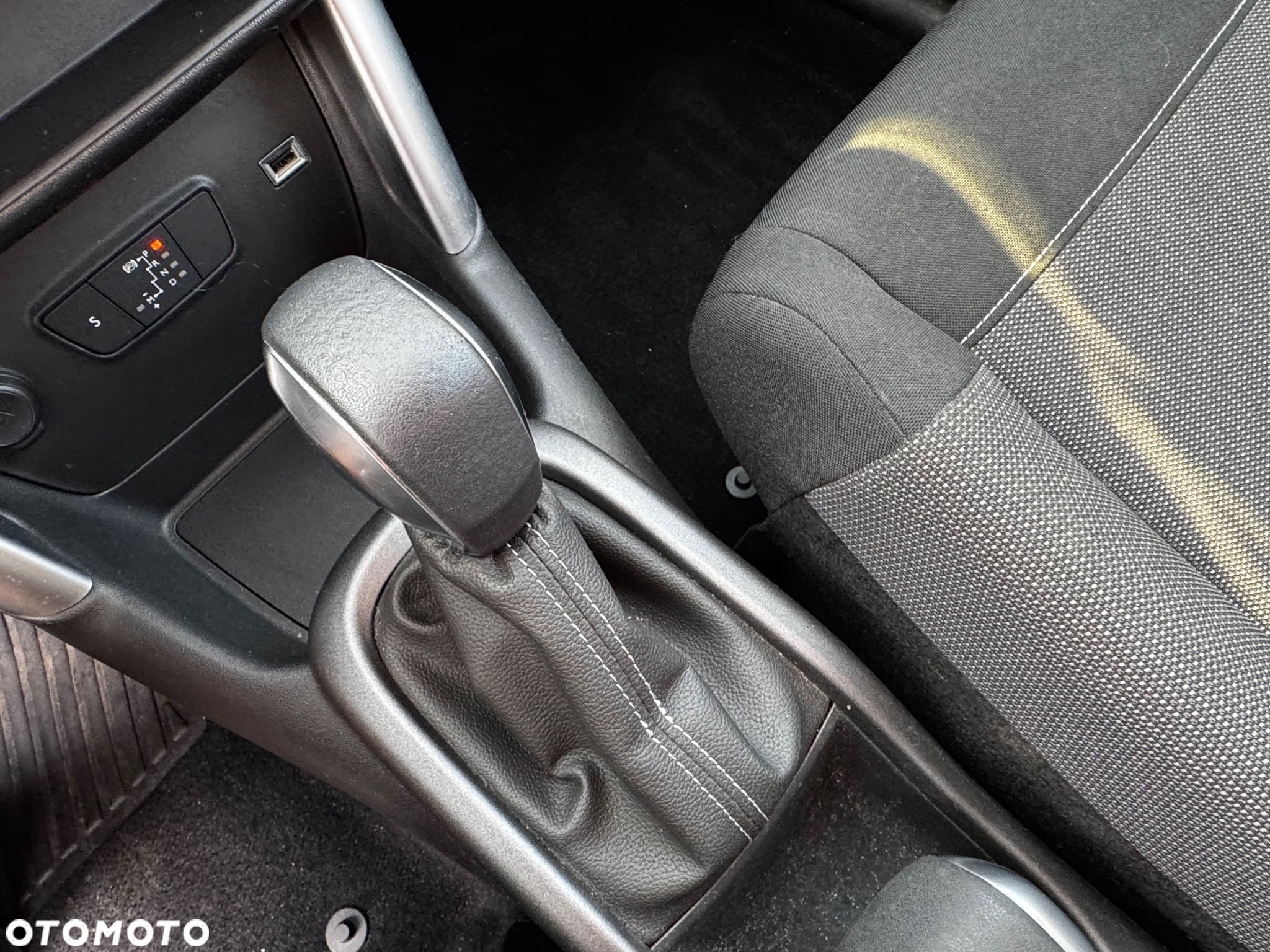 Citroën C3 Aircross PureTech 130 Stop & Start EAT6 OPF SHINE - 19