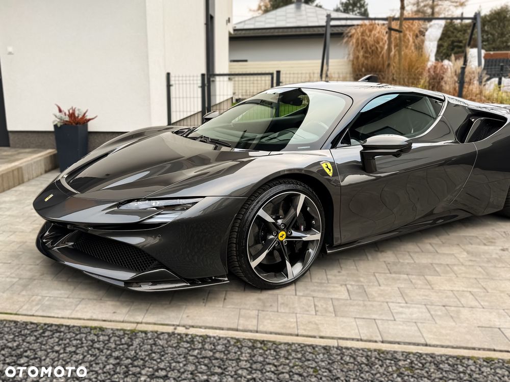 Ferrari SF90 Stradale - 2