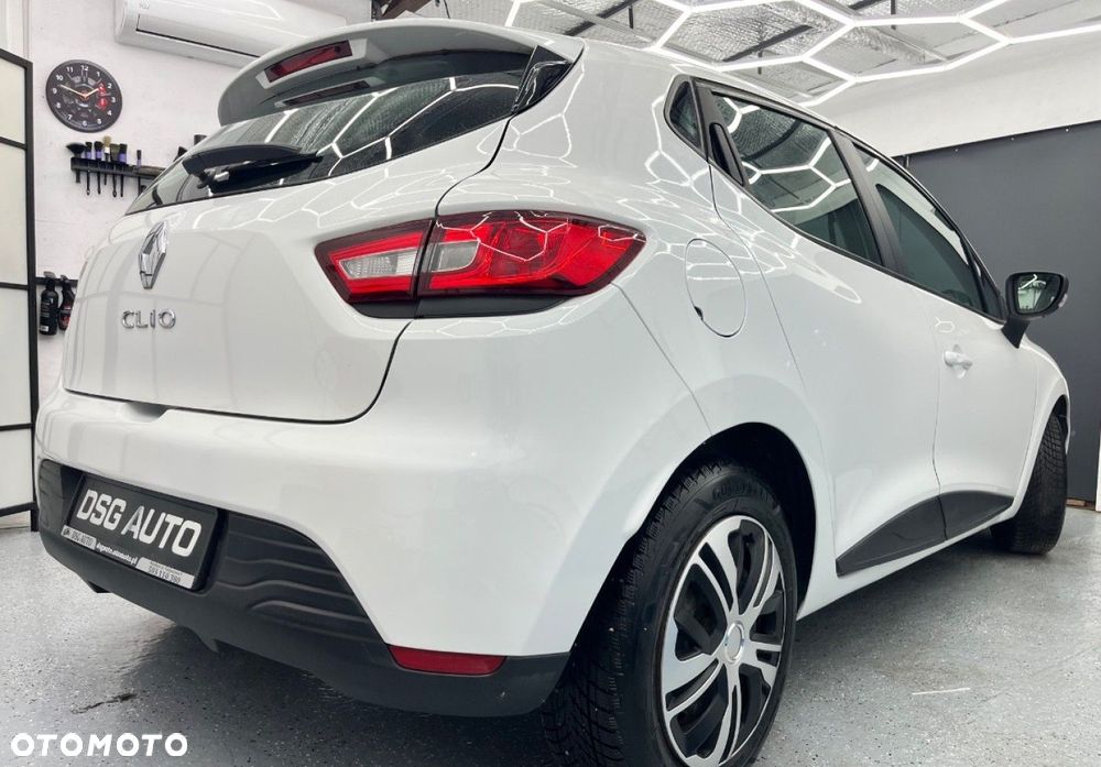 Renault Clio - 18