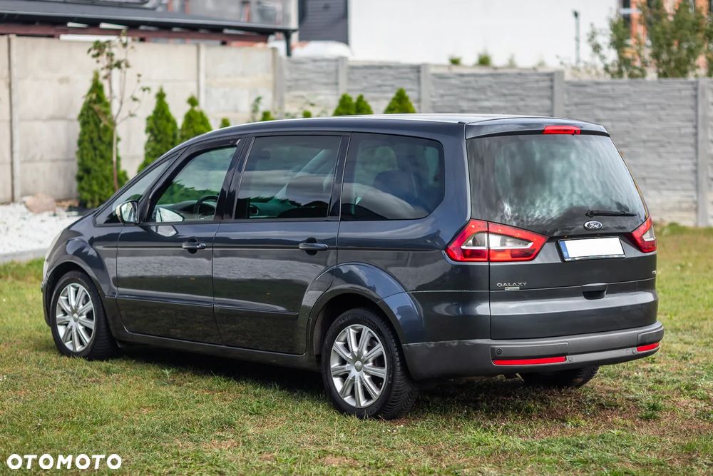 Ford Galaxy - 19