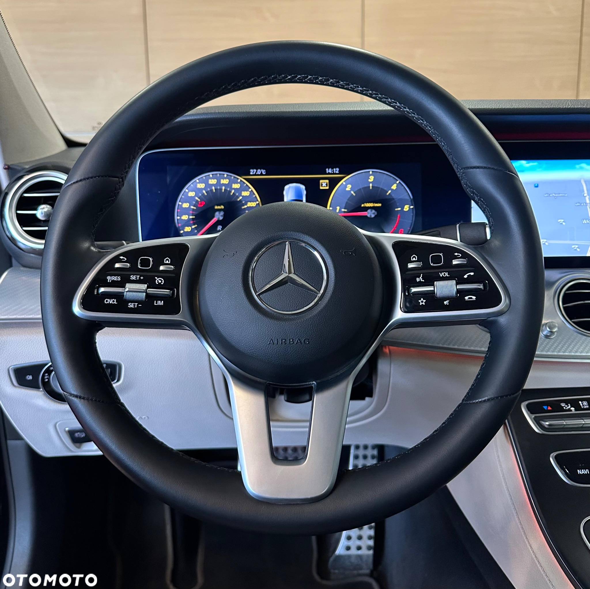 Mercedes-Benz Klasa E 200 d Business Edition 9G-TRONIC - 9