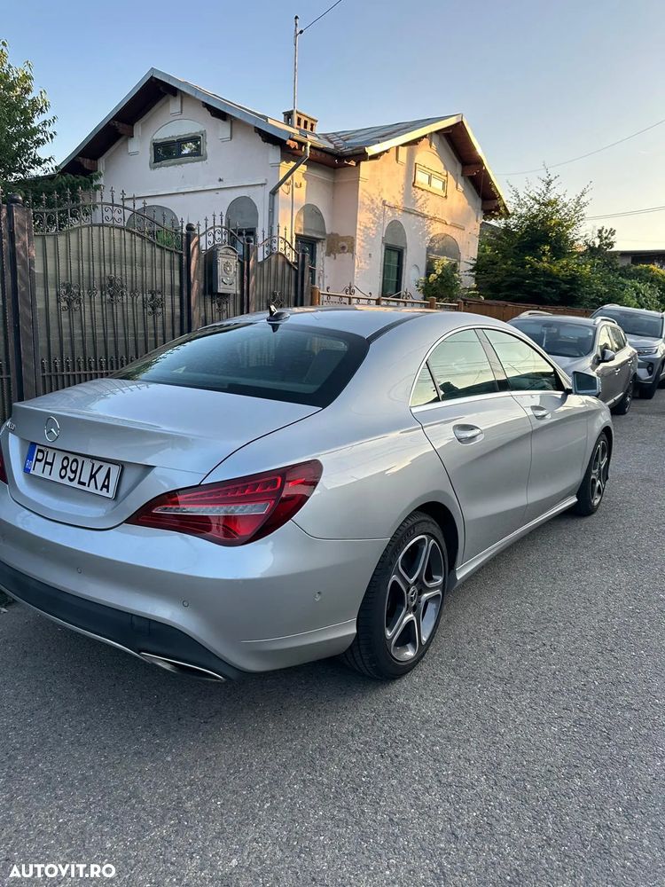 Mercedes-Benz CLA 180 7G-DCT - 35