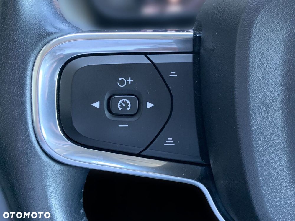 Volvo XC 40 - 17