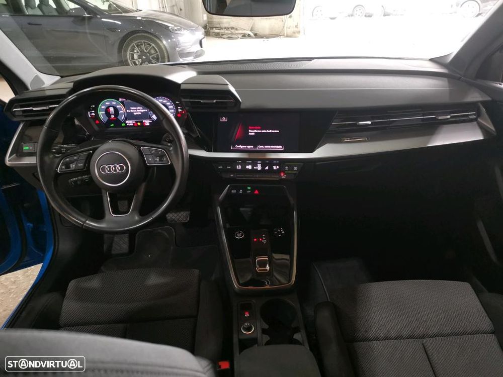 Audi A3 Sportback 45 TFSIe S line - 7