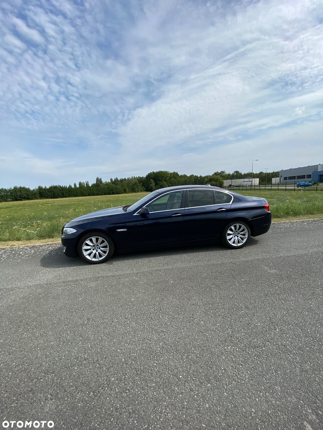 BMW Seria 5 530d xDrive - 23