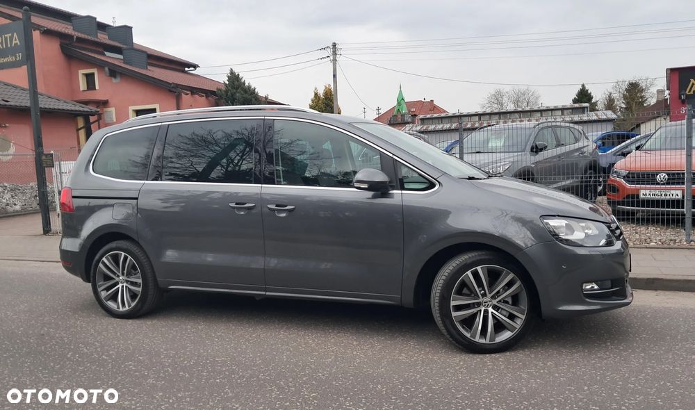 Volkswagen Sharan 2.0 TDI DSG Highline - 2