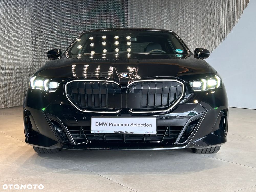 BMW Seria 5 540d xDrive mHEV - 5