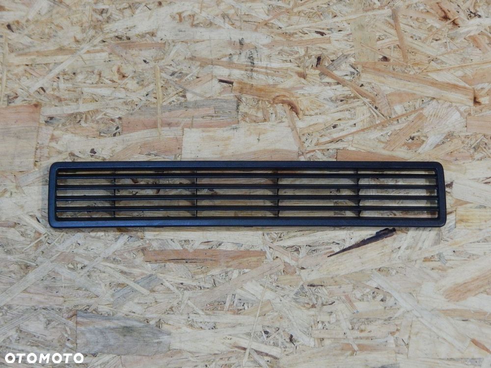vw t5 kratka nawiewu boczka tapicerki lewa tył 7h5868479 ciemna - 1