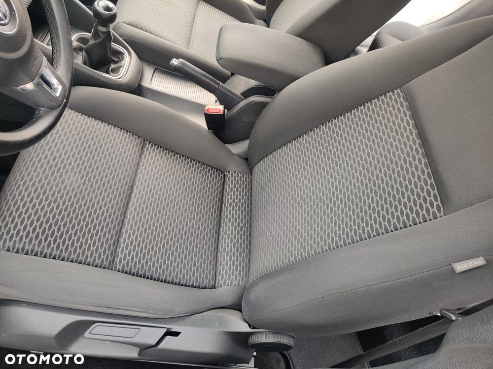 Volkswagen Golf 2.0 TDI DPF Comfortline - 21