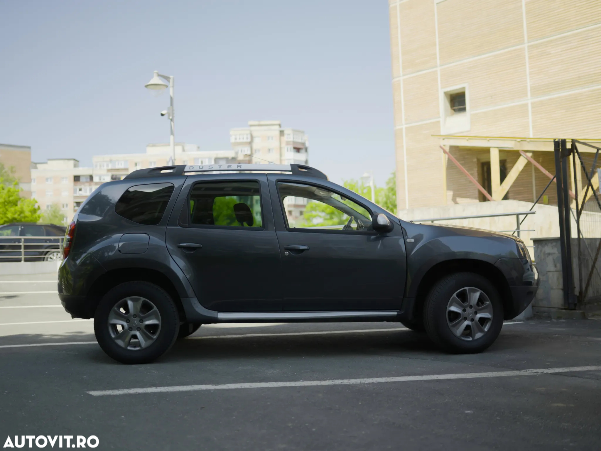 Dacia Duster 1.5 dCi 4x4 Laureate - 10