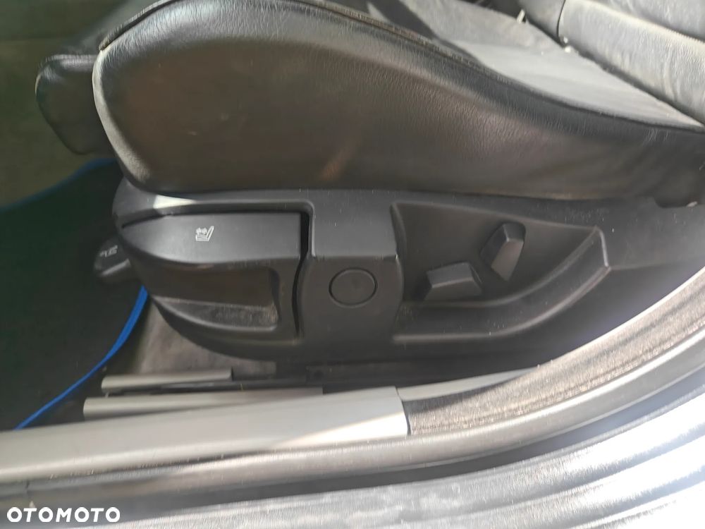 BMW Seria 5 525d xDrive - 18