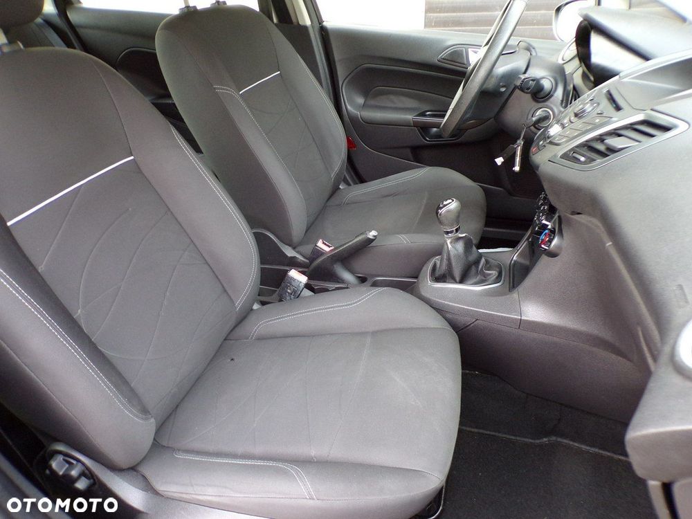 Ford Fiesta - 23