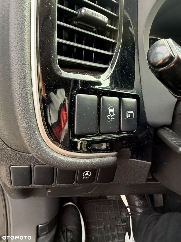 Mitsubishi Outlander 2.0 Intense Comfort 4WD CVT - 22