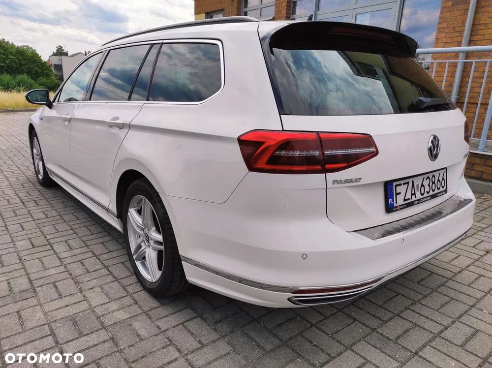 Volkswagen Passat Variant 2.0 TDI SCR DSG Highline - 3