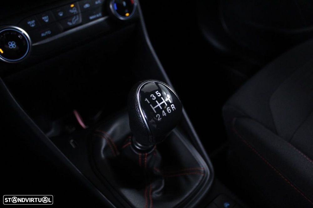 Ford Fiesta 1.0 EcoBoost ST-Line - 33
