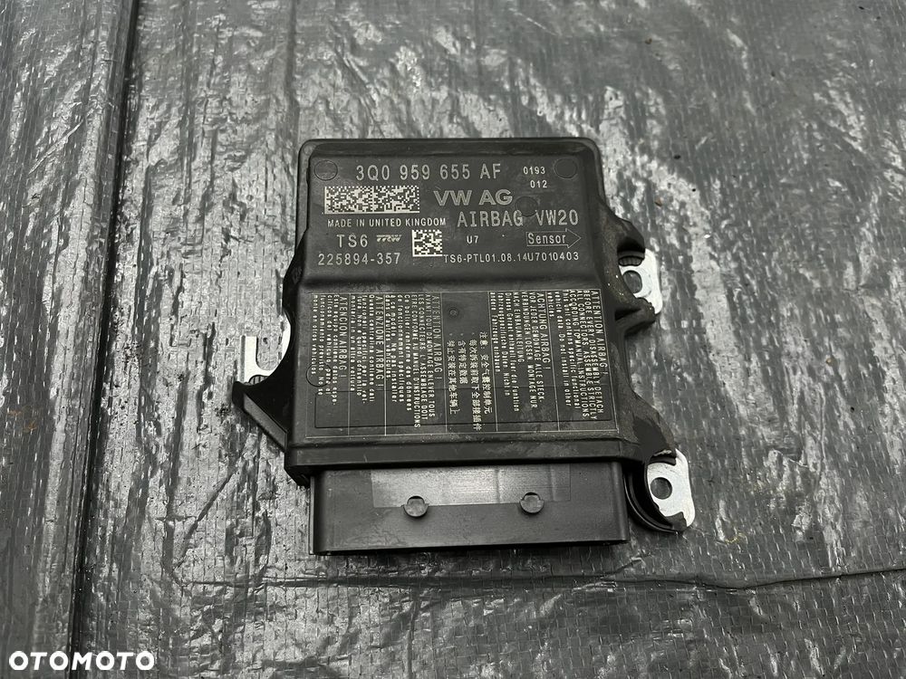 VW Passat B8 Moduł sensor sterownik Airbag poduszek powietrznych 3Q0959655AF - 1