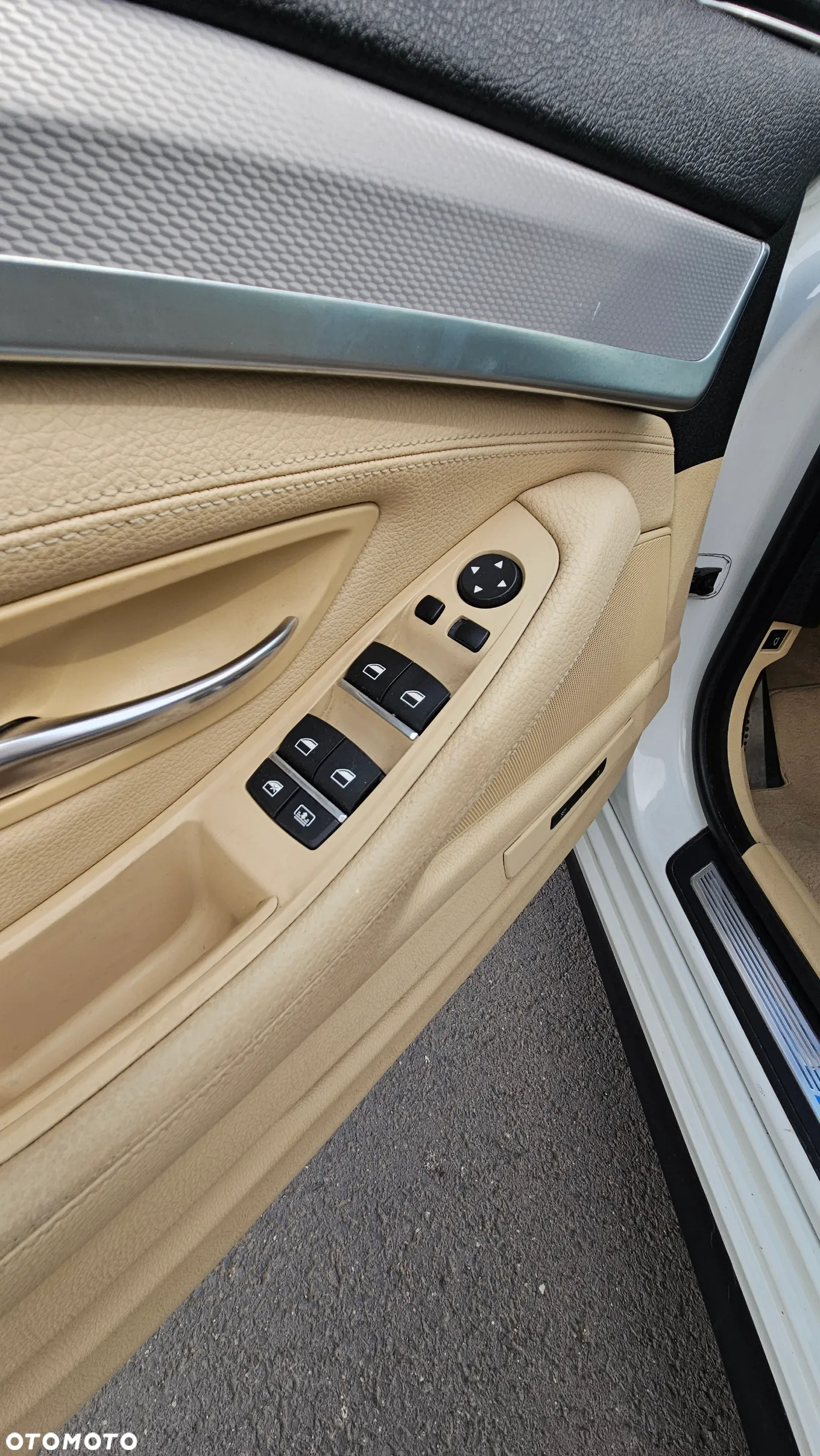 BMW Seria 5 530d xDrive - 17