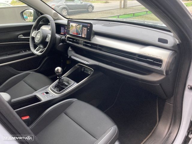 Jeep Avenger 1.2 GSE T3 Summit - 39