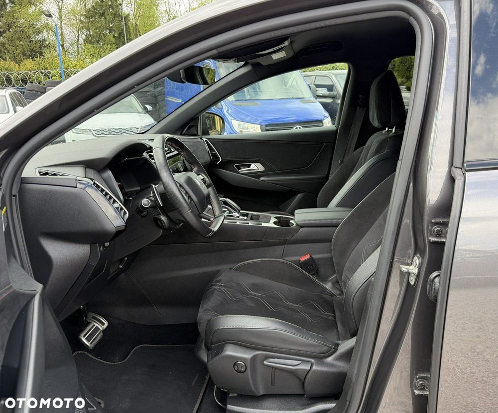 DS Automobiles DS 7 Crossback - 35