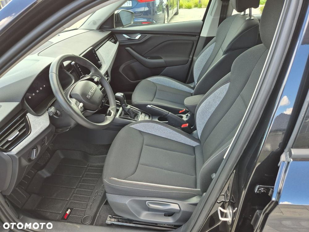 Skoda Kamiq 1.0 TSI Essence DSG - 13