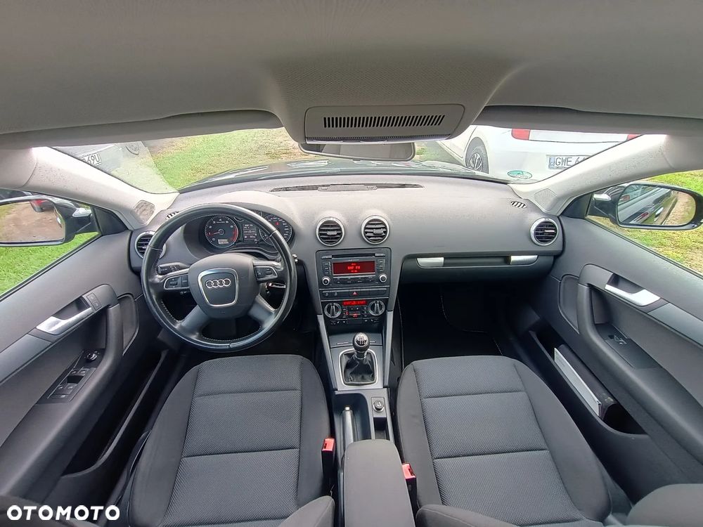 Audi A3 Sportback 1.2 TFSI Attraction - 5