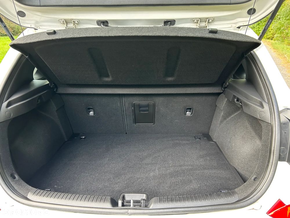 Hyundai i30 1.4 T-GDI YES - 16