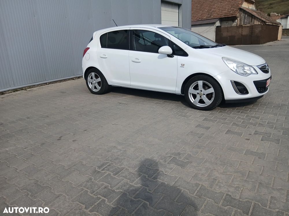 Opel Corsa 1.4 16V Edition - 3