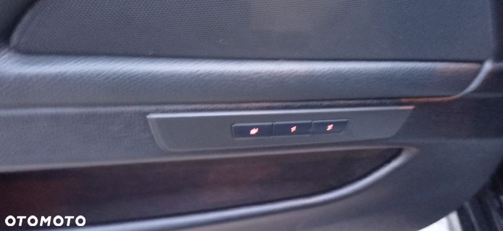 BMW Seria 5 535i xDrive Sport-Aut Modern Line - 21