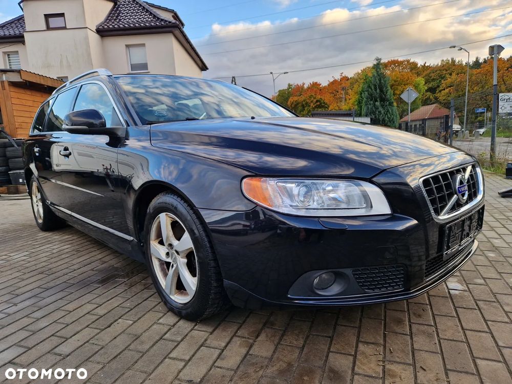 Volvo V70 D2 Summum - 3