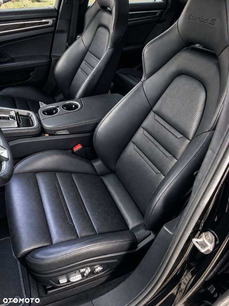 Porsche Panamera Turbo S E-Hybrid - 20