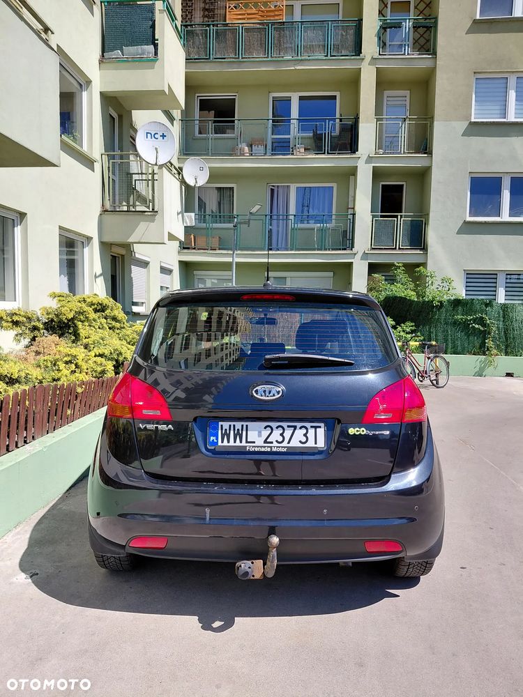Kia Venga - 4