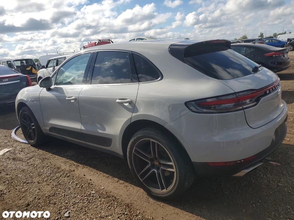 Porsche Macan - 4