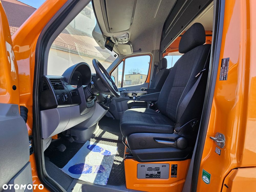 Mercedes-Benz SPRINTER - 25