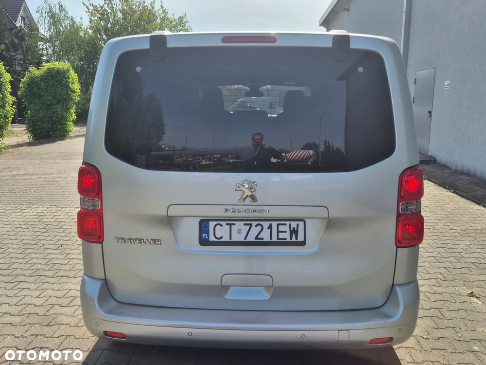 Peugeot Traveller - 6