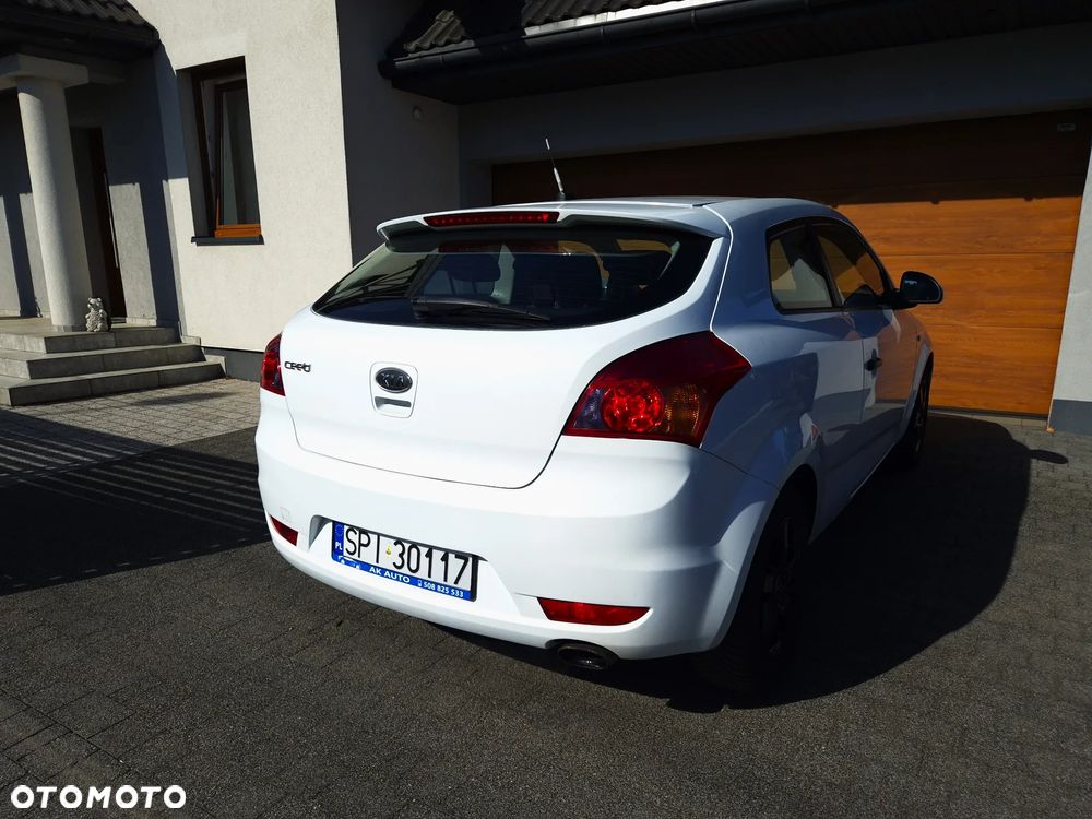 Kia ProCeed 1.6 CVVT LX - 4