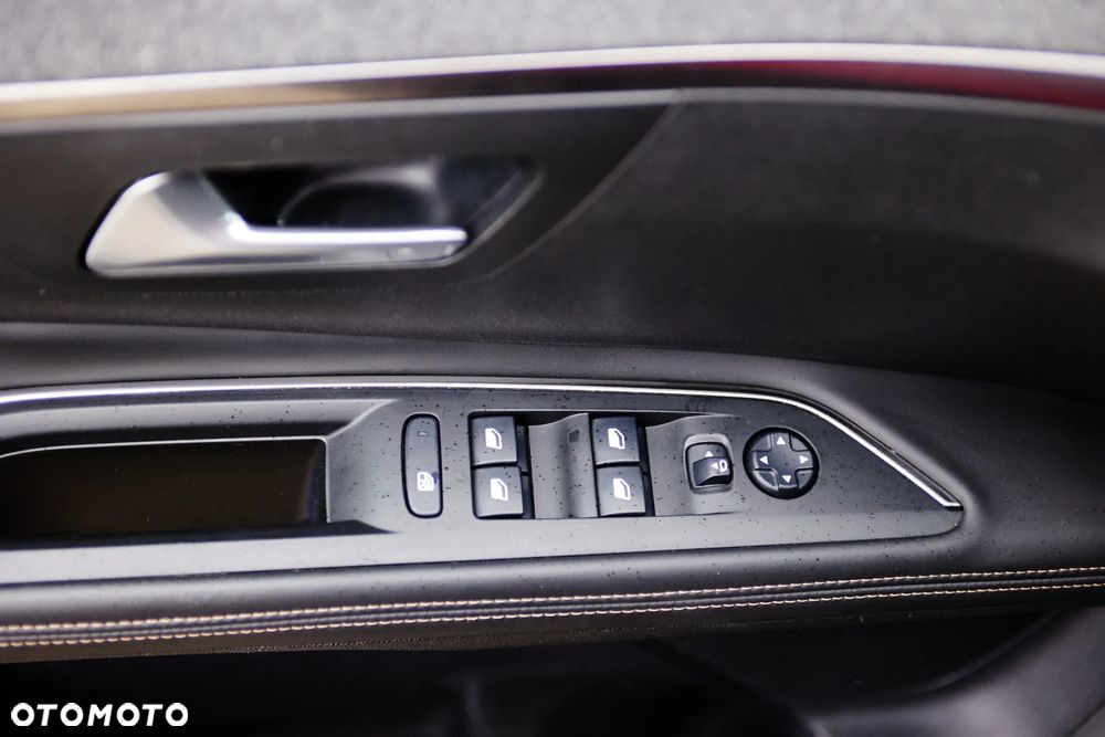 Peugeot 5008 1.6 BlueHDI Allure S&S - 14