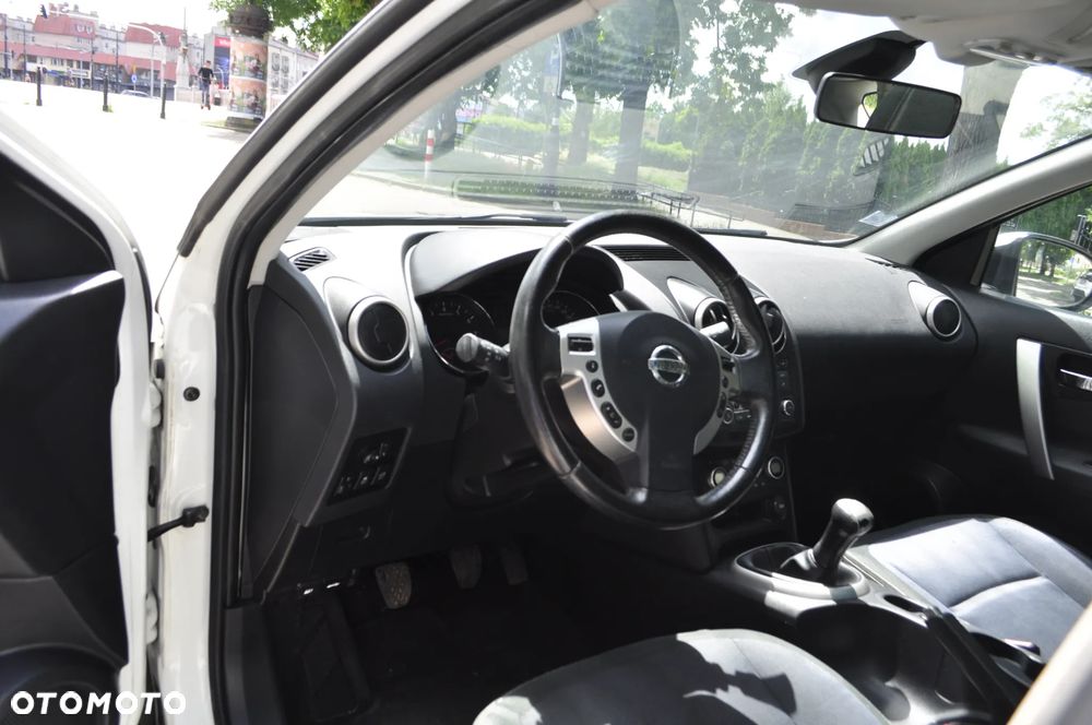 Nissan Qashqai 1.6 visia - 8