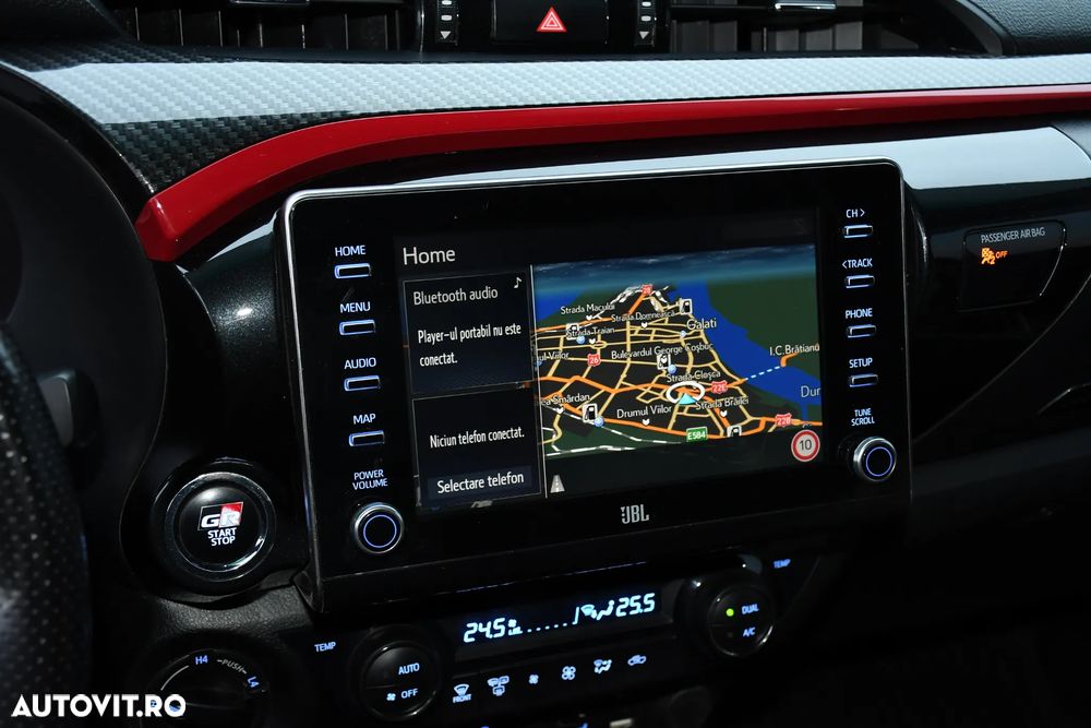 Toyota Hilux 4x4 Double Cab A/T Invincible - 18