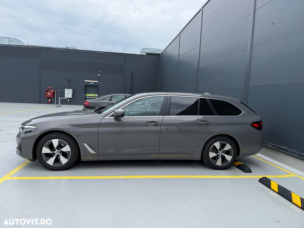 BMW Seria 5 520d AT MHEV - 2