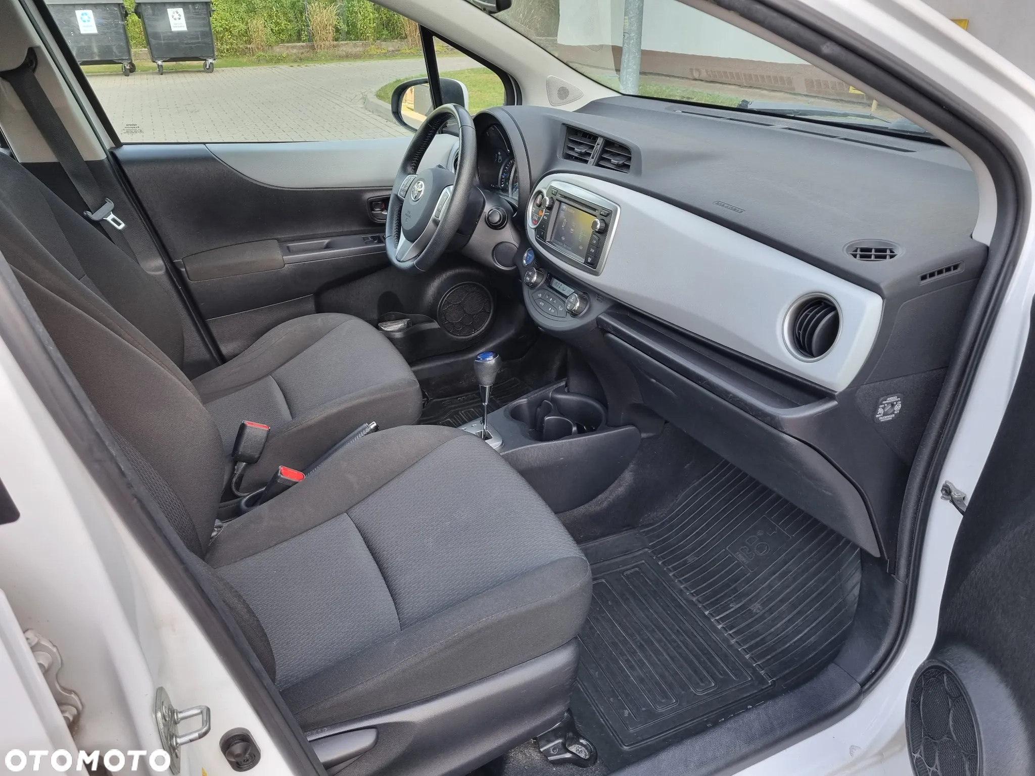 Toyota Yaris Hybrid 1.5 VVT-i Style - 12