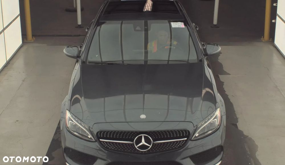 Mercedes-Benz Klasa C 300 7G-TRONIC AMG Line - 3