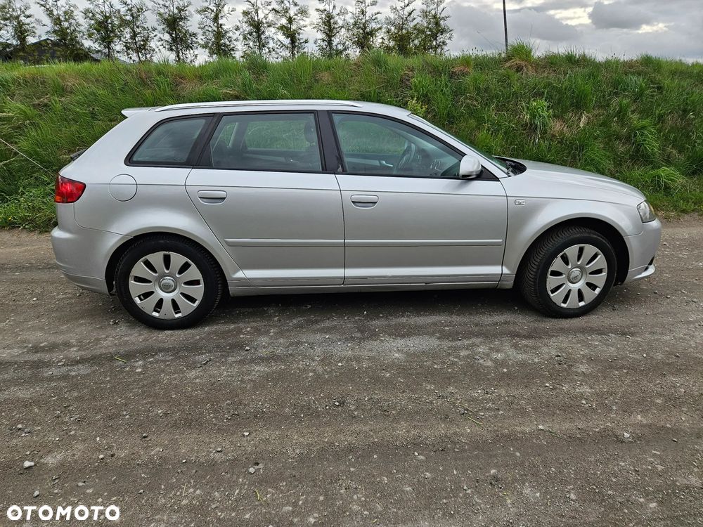 Audi A3 Sportback 2.0 TDI Quattro Attraction - 2