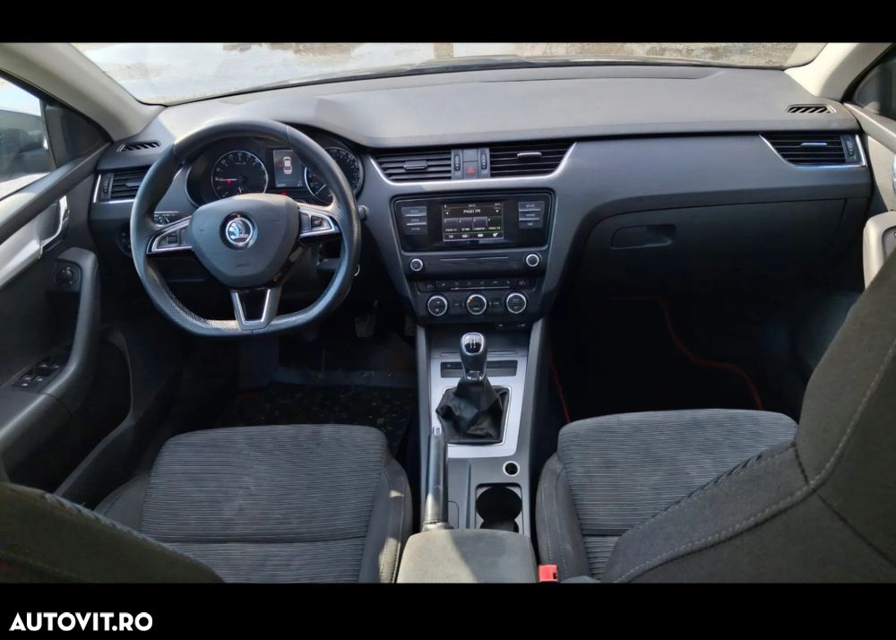 Skoda Octavia 1.6 TDI Ambition - 2