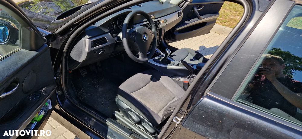 BMW Seria 3 - 33